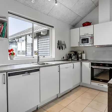 Holiday home Pet Friendly In Bogense With Kitchen