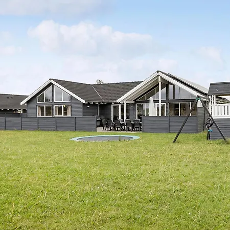 Holiday home Pet Friendly In Bogense With Kitchen