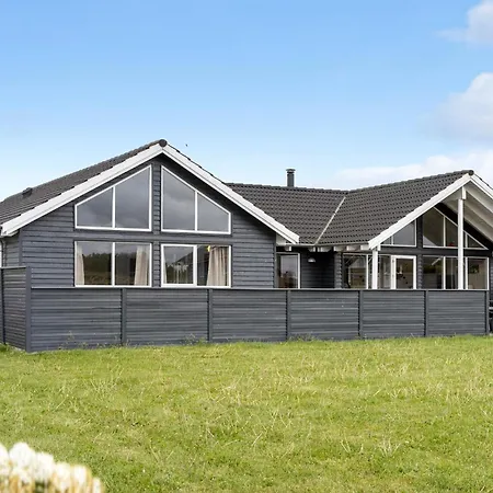 Holiday home Pet Friendly In Bogense With Kitchen