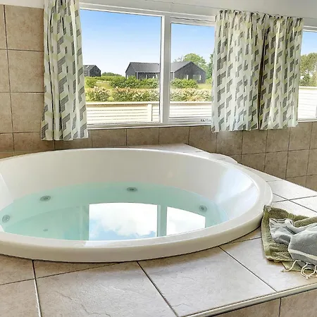 Pet Friendly In Bogense With Kitchen Holiday home *