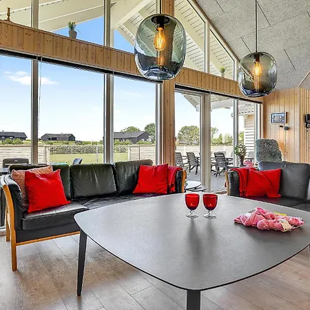 Holiday home Pet Friendly In Bogense With Kitchen *